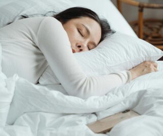 【睡眠の日】今この時期に熟睡できるコツを7つ教えて！